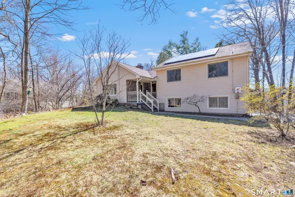 $580,000 | 107 Broadway, Trumbull, CT 06611