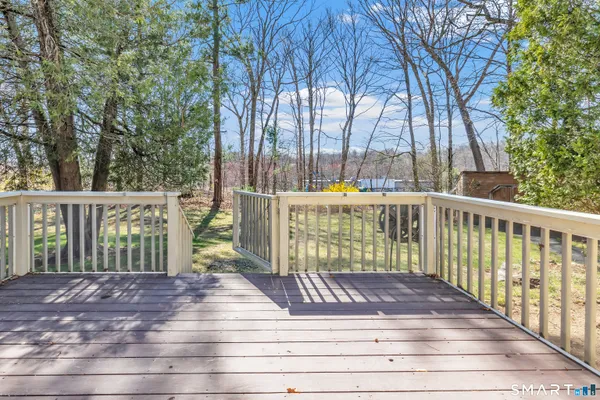 $580,000 | 107 Broadway, Trumbull, CT 06611