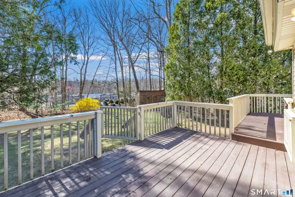 $580,000 | 107 Broadway, Trumbull, CT 06611