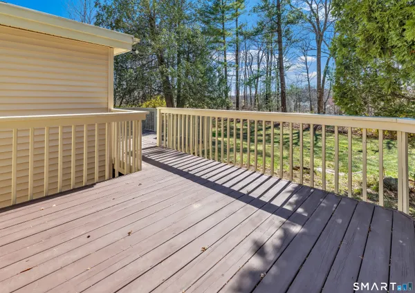 $580,000 | 107 Broadway, Trumbull, CT 06611
