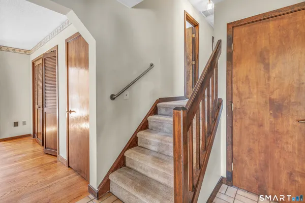 $580,000 | 107 Broadway, Trumbull, CT 06611