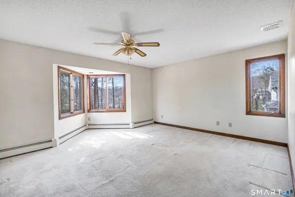 $580,000 | 107 Broadway, Trumbull, CT 06611