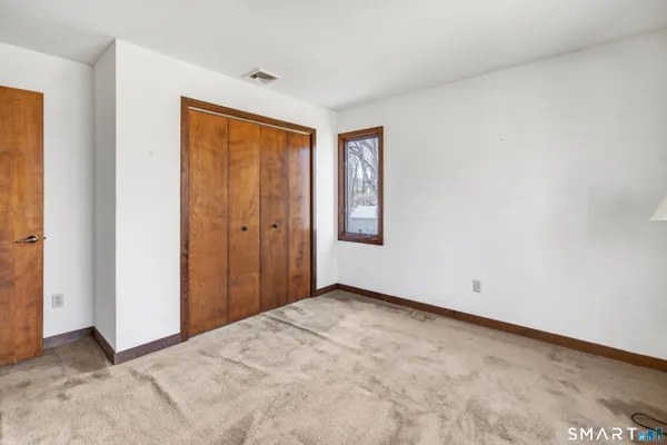 $580,000 | 107 Broadway, Trumbull, CT 06611