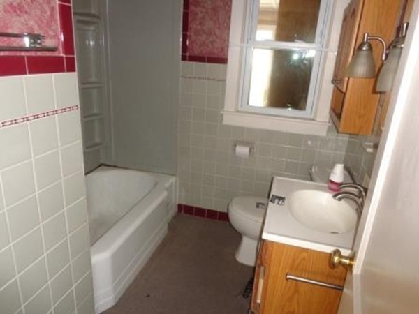 60 Powell Avenue Springfield, MA 01118 - Photo 9 of 16 Gallery Image 9