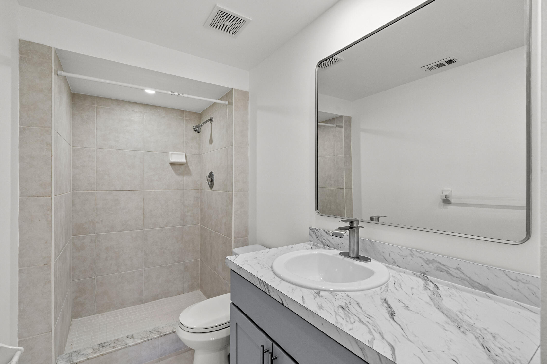 490 Northwest 20th Street, Unit 3060 Boca Raton, FL 33431 - Photo 12 of 21 DSC07998