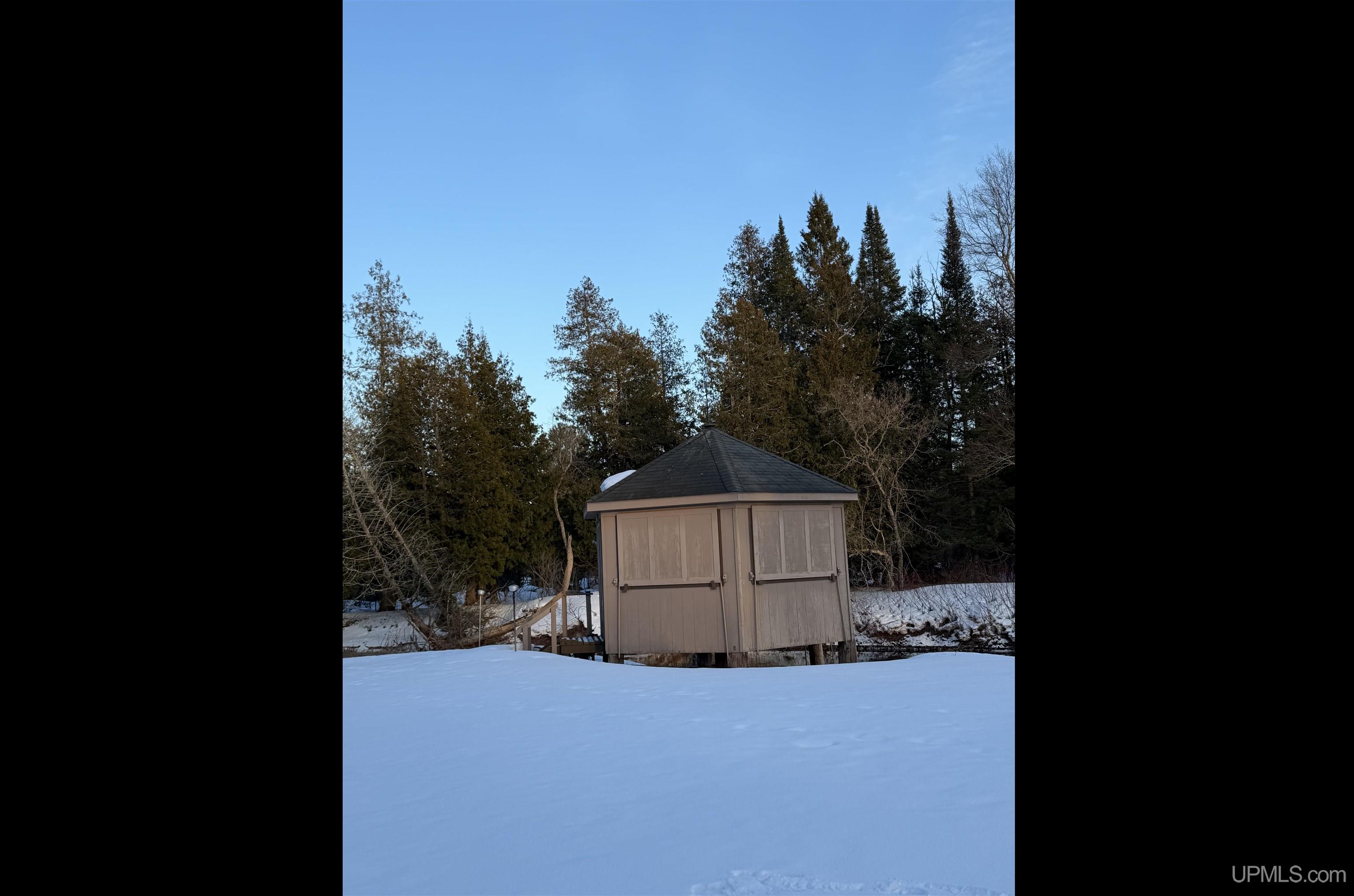 315796 Cabbage Road Pelkie, MI 49958 - Photo 2 of 5
