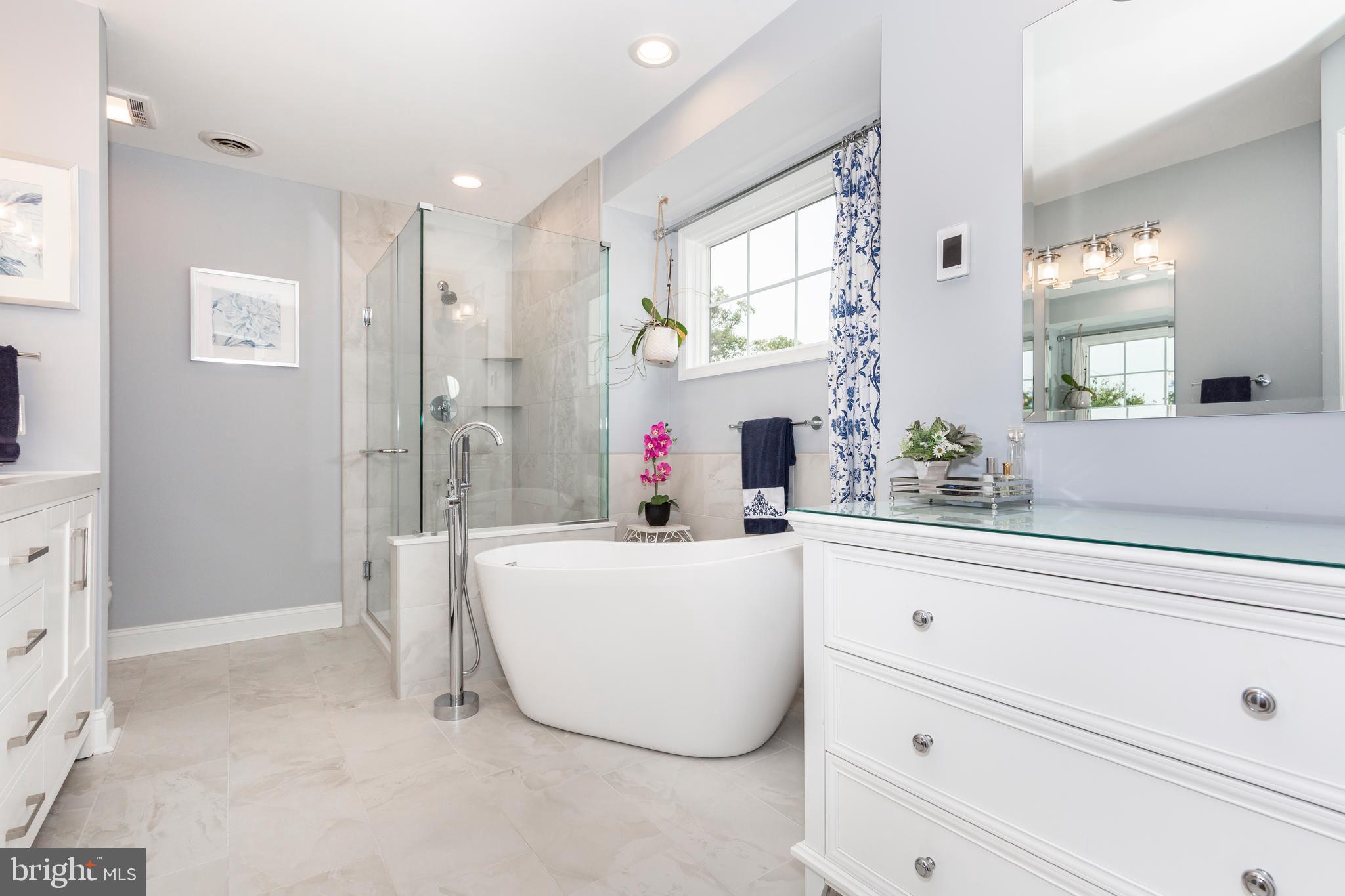 396 Houcksville Road South Hampstead, MD 21074 - Photo 23 of 96 Primary Bath- Perfect For A Relaxing Bath