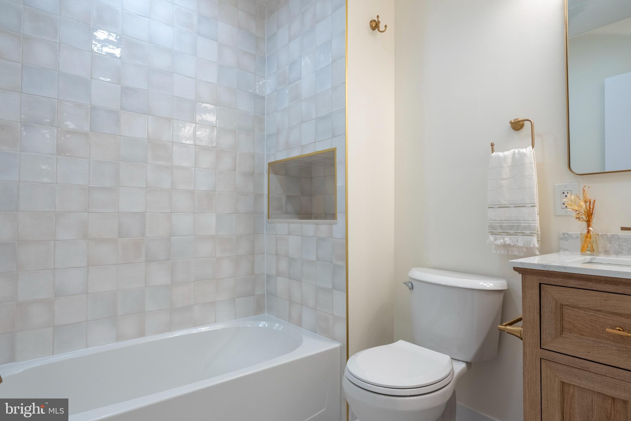 431 Seminary Street Pennsburg, PA 18073 - Photo 18 of 32