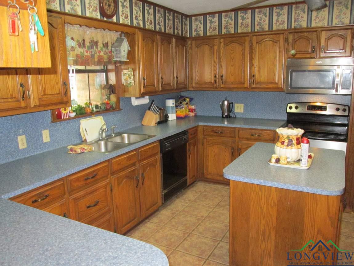 6564 Goldenrod Road Gilmer, TX 75645 - Photo 11 of 25 Gallery Image 11