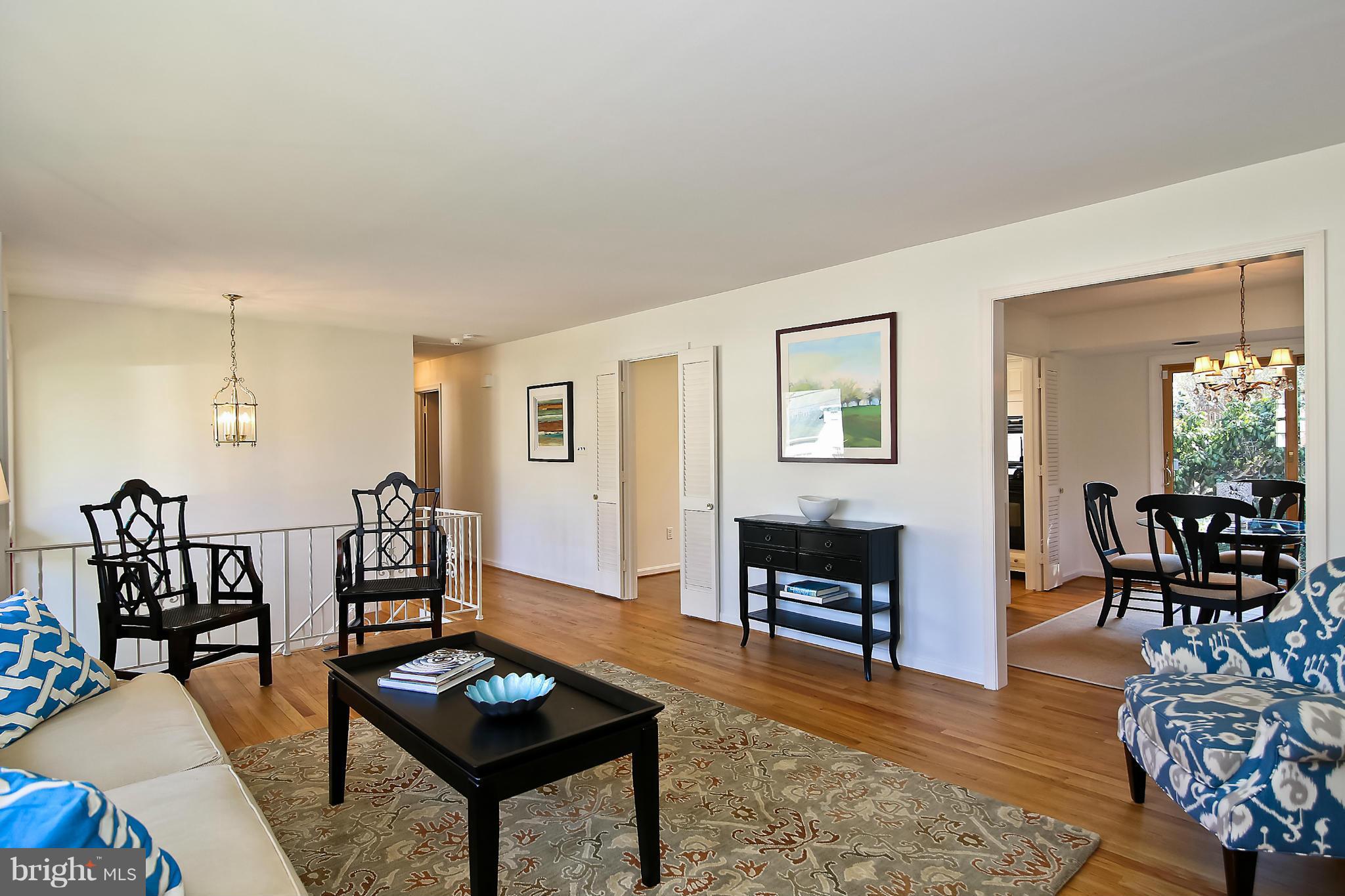 6318 Old Chesterbrook Road McLean, VA 22101 - Photo 11 of 30 Living Room