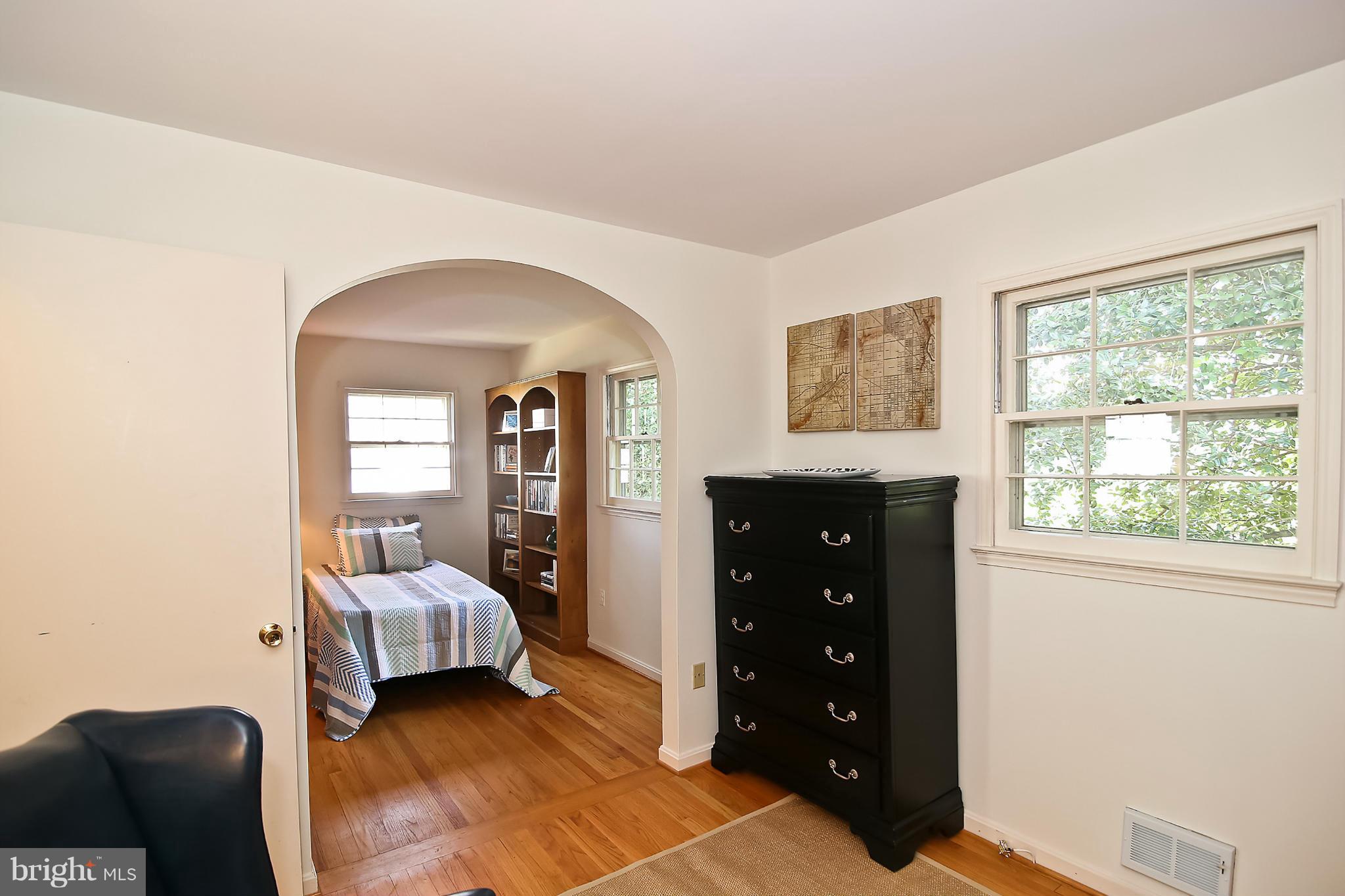 6318 Old Chesterbrook Road McLean, VA 22101 - Photo 18 of 30 Bedroom