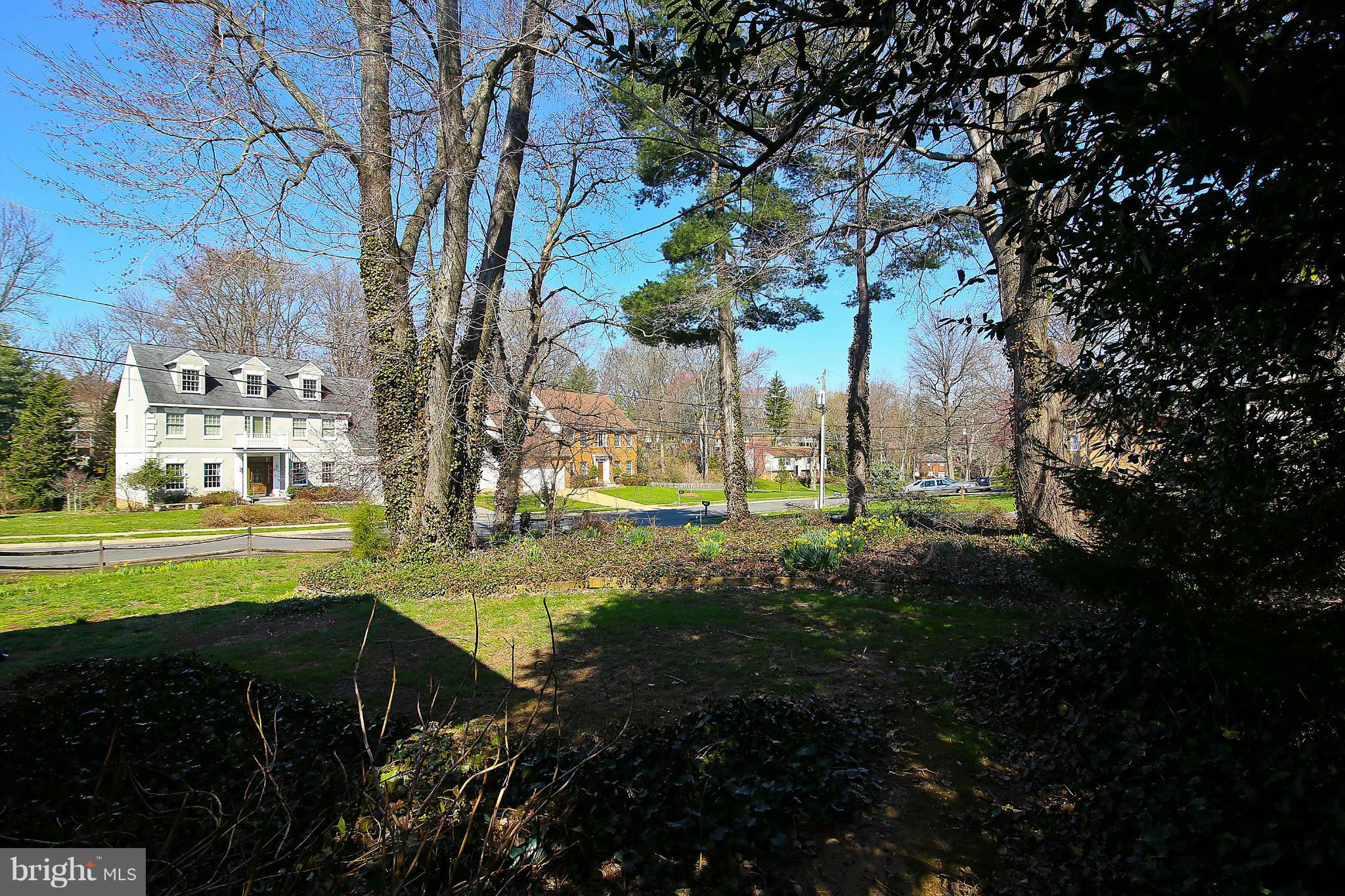 6318 Old Chesterbrook Road McLean, VA 22101 - Photo 28 of 30 Exterior (General)