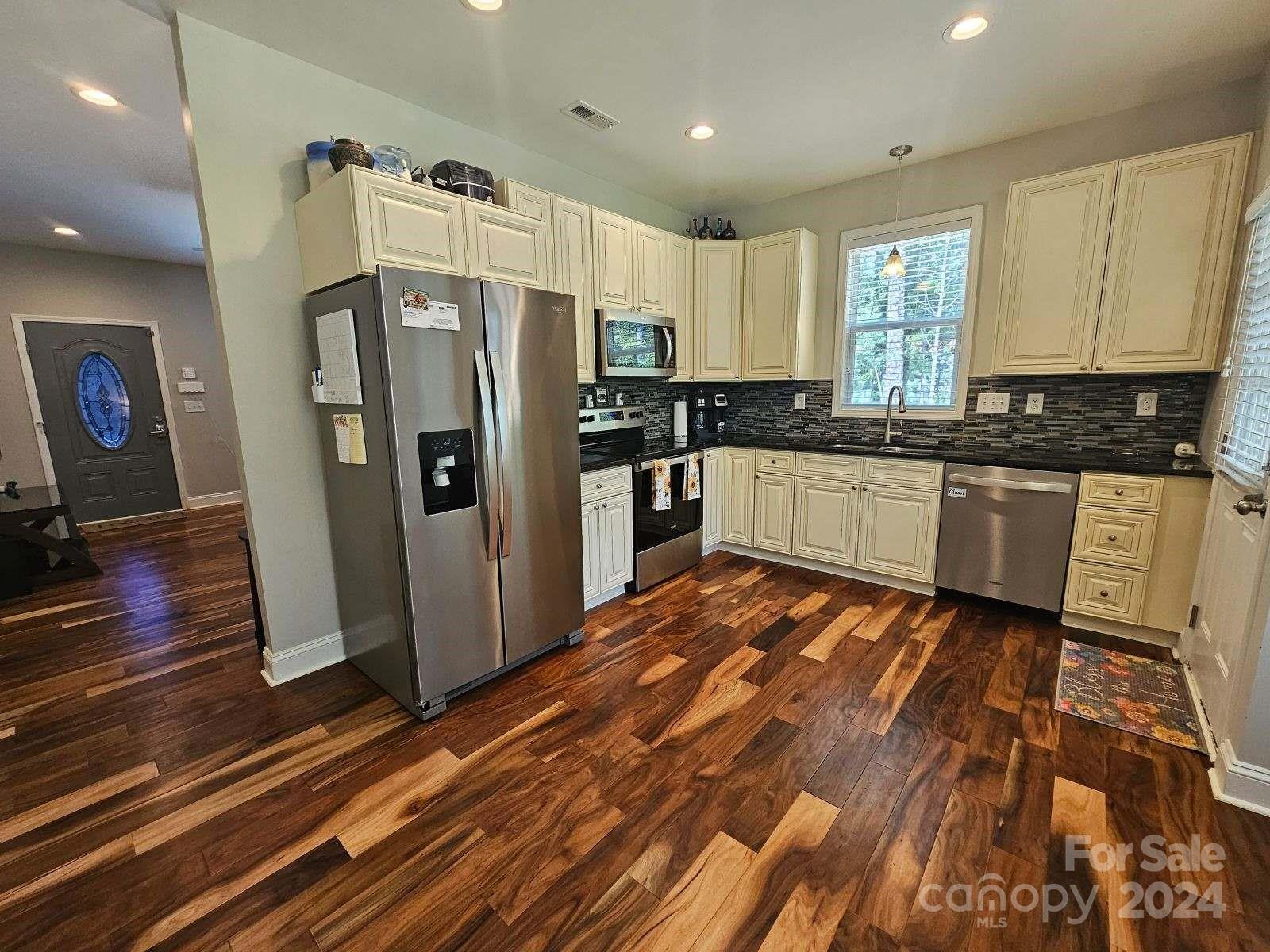 5904 Shirley Road Fort Lawn, SC 29714 - Photo 9 of 25 Gallery Image 9