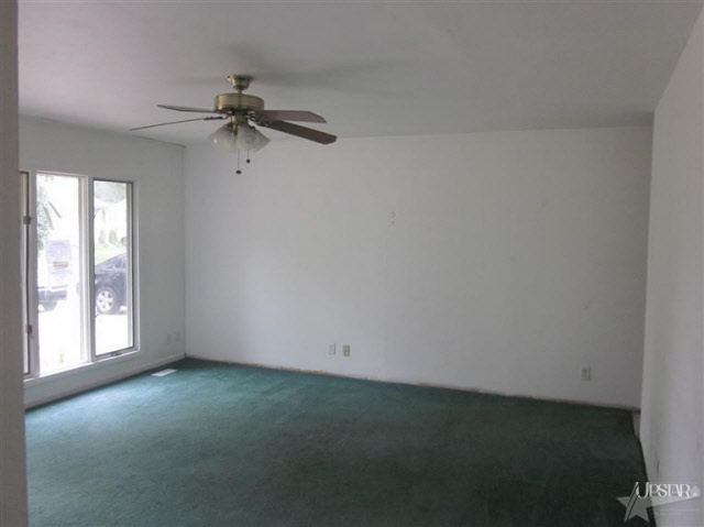 1017 Tulip Tree Road Fort Wayne, IN 46825 - Photo 6 of 9 Gallery Image 6