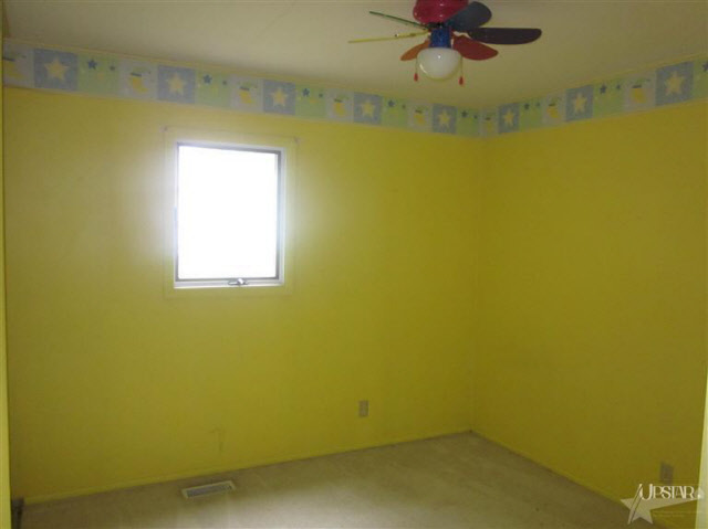 1017 Tulip Tree Road Fort Wayne, IN 46825 - Photo 7 of 9 Gallery Image 7