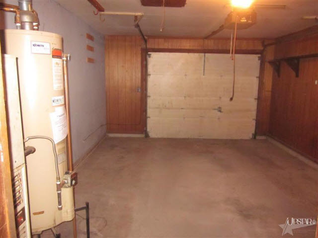 1017 Tulip Tree Road Fort Wayne, IN 46825 - Photo 9 of 9 Gallery Image 9