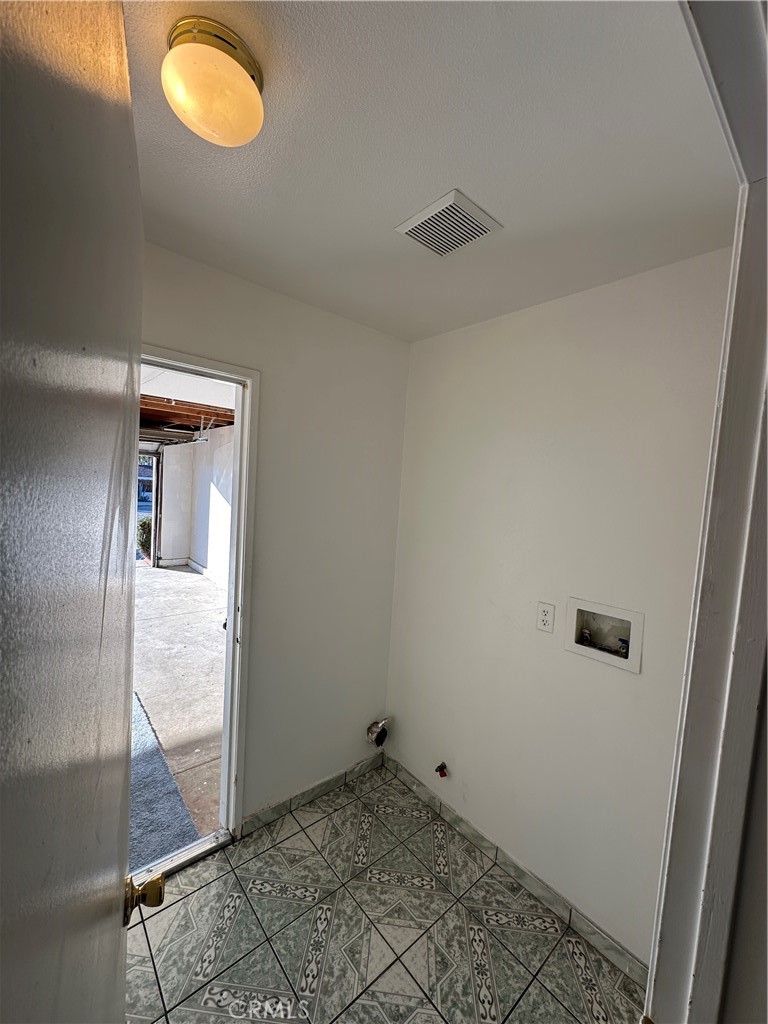 8505 Robinia Street Fontana, CA 92335 - Photo 16 of 30 a view of an empty room