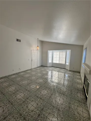 $3,150 | 8505 Robinia Street, Fontana, CA 92335