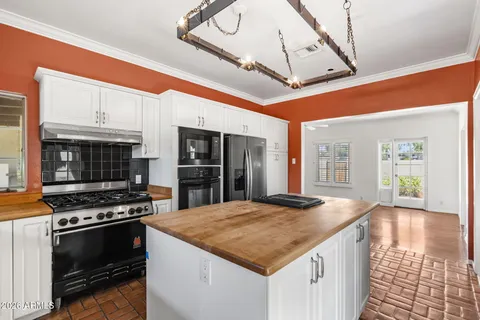 $2,395,000 | 4040 East Elm Street, Phoenix, AZ 85018