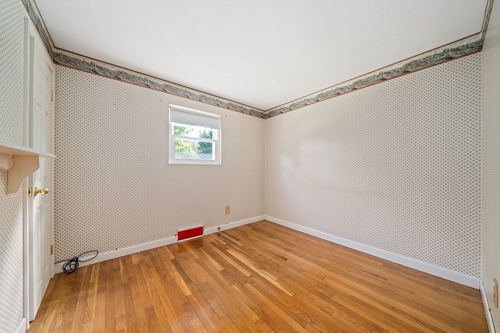 18 Walnut Avenue Scituate, MA 02066 - Photo 14 of 24