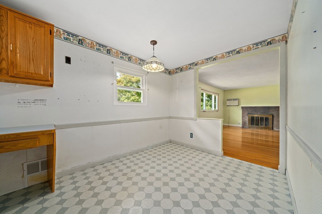 18 Walnut Avenue Scituate, MA 02066 - Photo 10 of 24