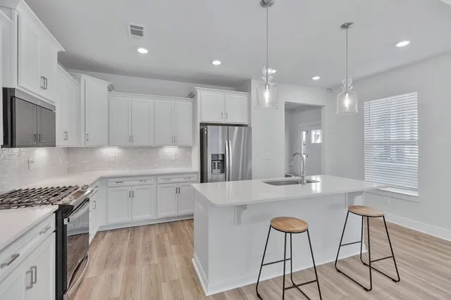 $2,695 | 323 Grange Vly Lane, Central, SC 29630