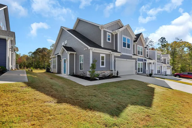 $2,695 | 323 Grange Vly Lane, Central, SC 29630