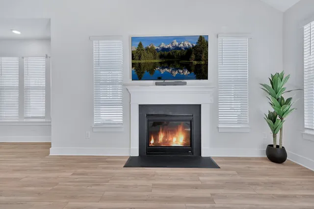 $2,695 | 323 Grange Vly Lane, Central, SC 29630