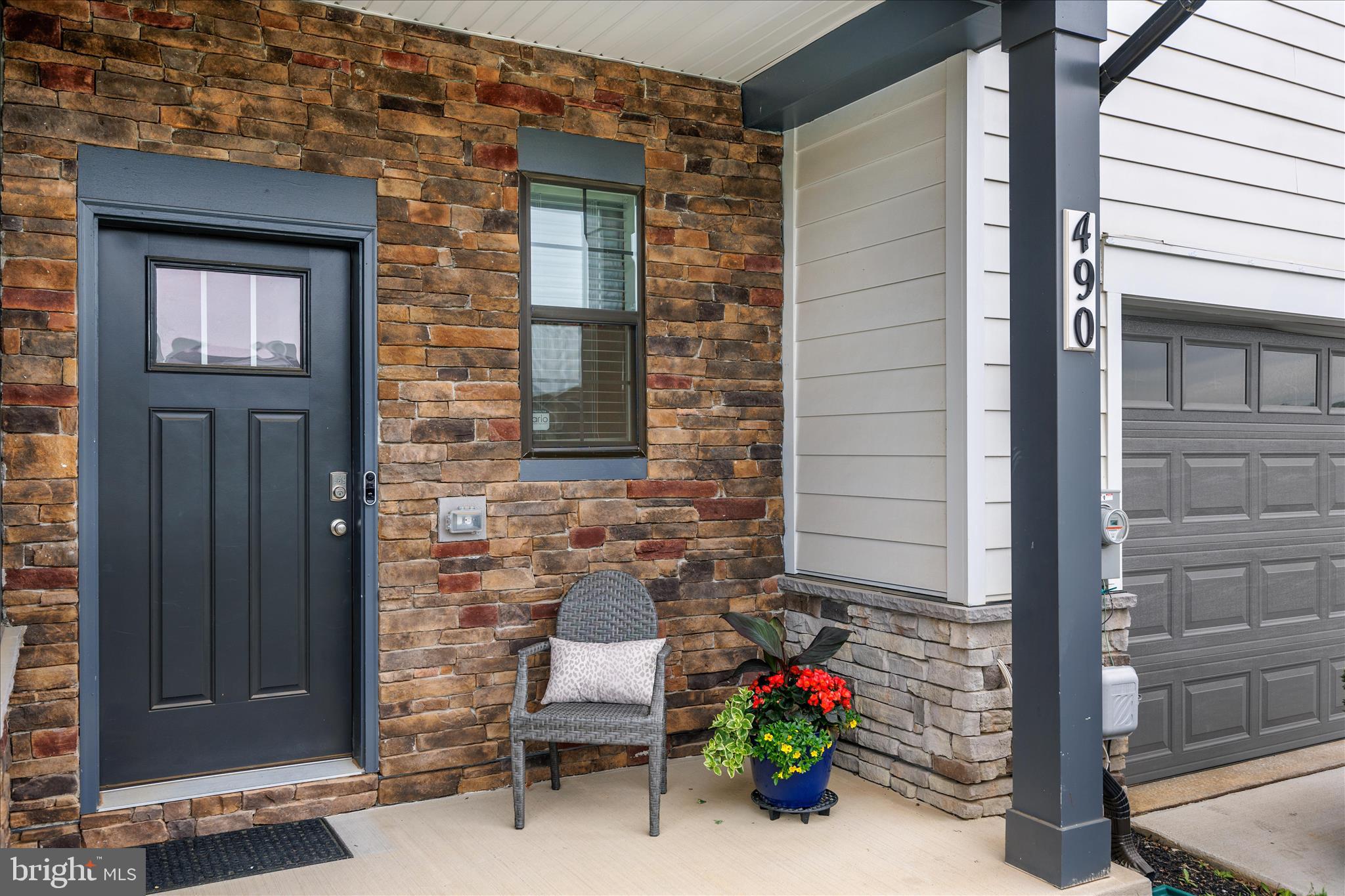 490 Herringbone Way Frederick, MD 21701 - Photo 3 of 46