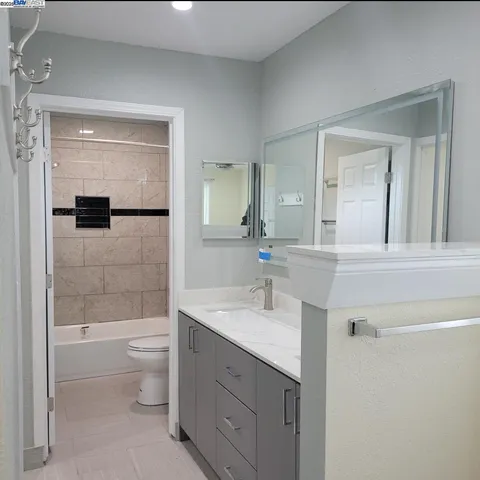 $3,750 | 824 Humboldt Street, Richmond, CA 94805