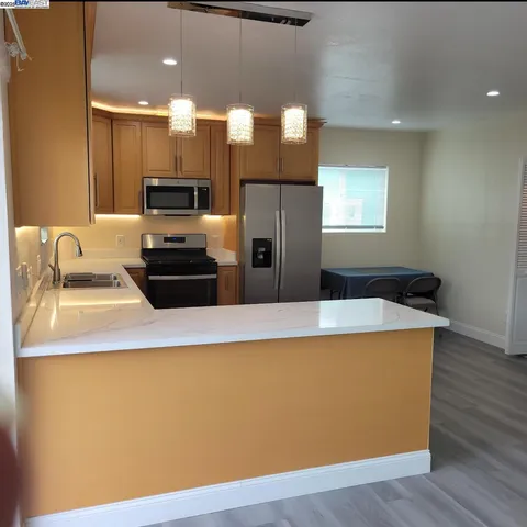 $3,750 | 824 Humboldt Street, Richmond, CA 94805