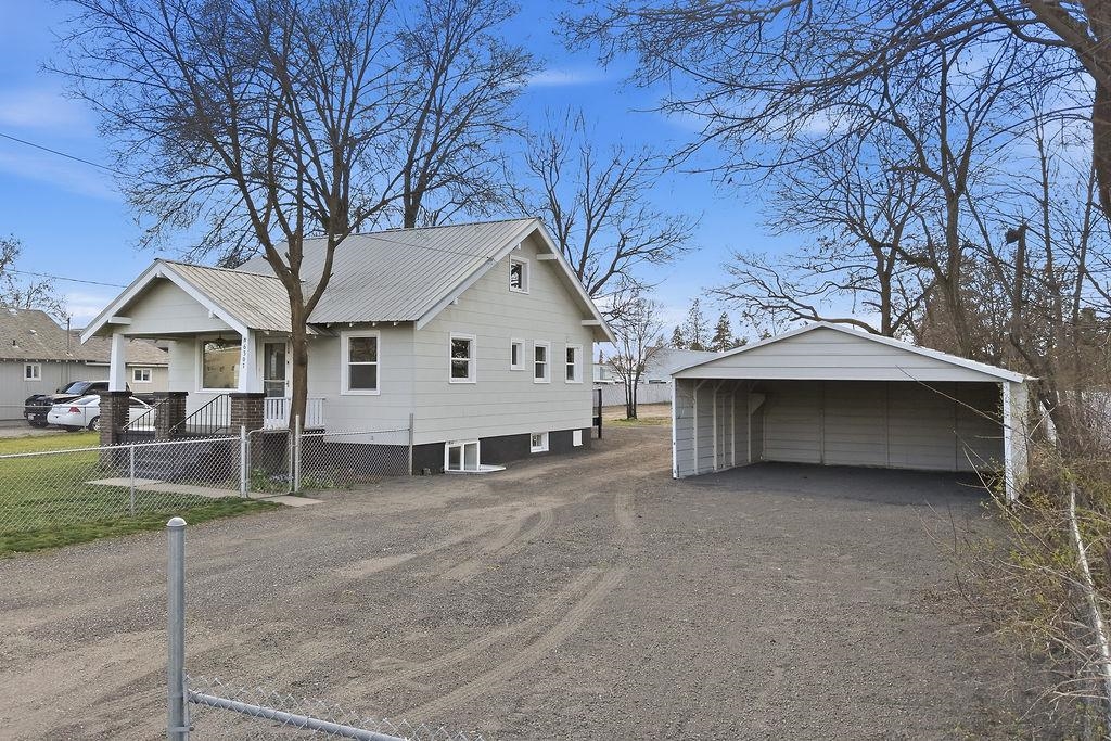 6307 North Regal Street Spokane, WA 99217 - Photo 2 of 42