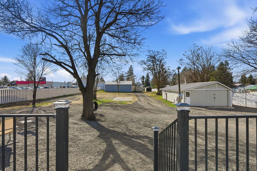 6307 North Regal Street Spokane, WA 99217 - Photo 34 of 42