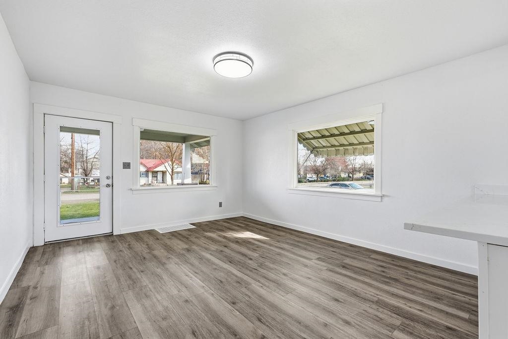 6307 North Regal Street Spokane, WA 99217 - Photo 9 of 42