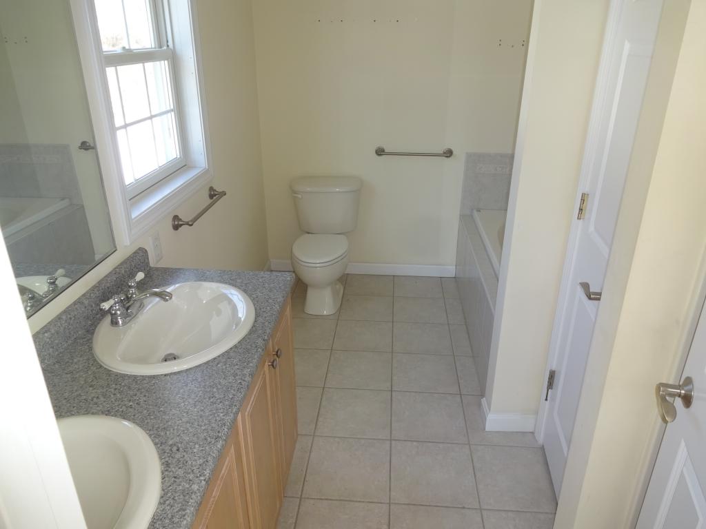 47 Longview Circle Pelham, NH 03076 - Photo 17 of 28