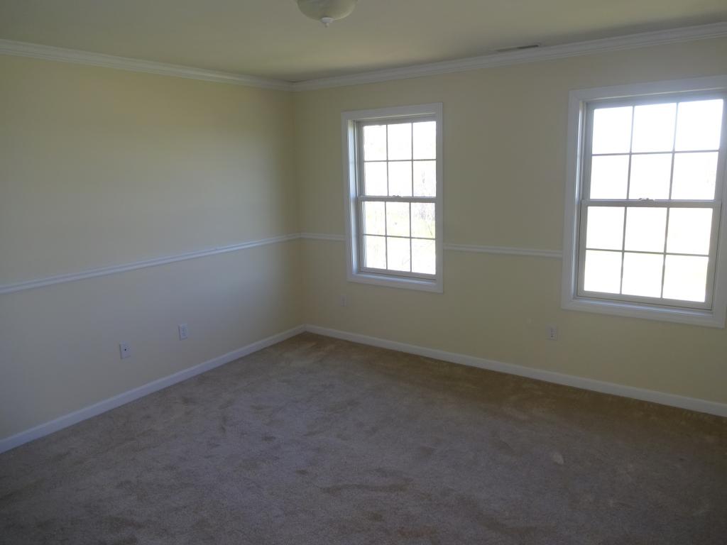 47 Longview Circle Pelham, NH 03076 - Photo 22 of 28