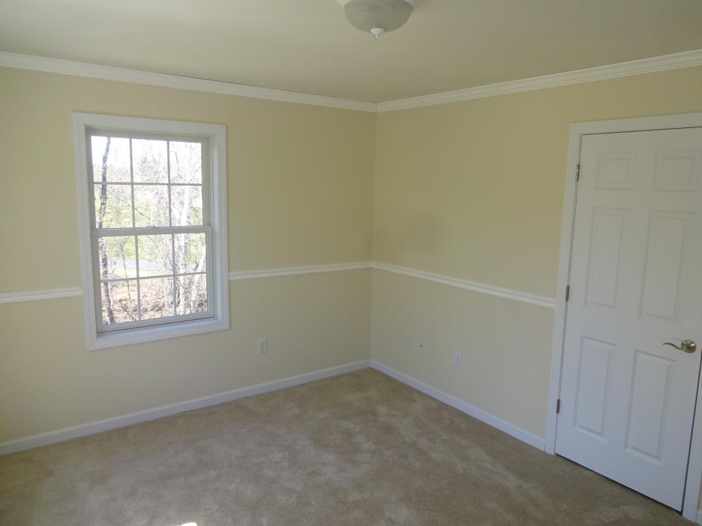 47 Longview Circle Pelham, NH 03076 - Photo 23 of 28