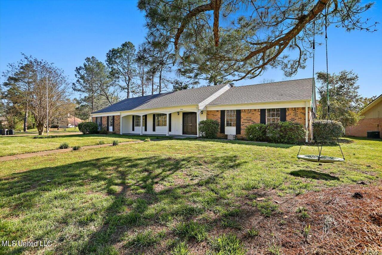 304 Hampton Street Clinton, MS 39056 - Photo 2 of 35 02-304 Hampton St