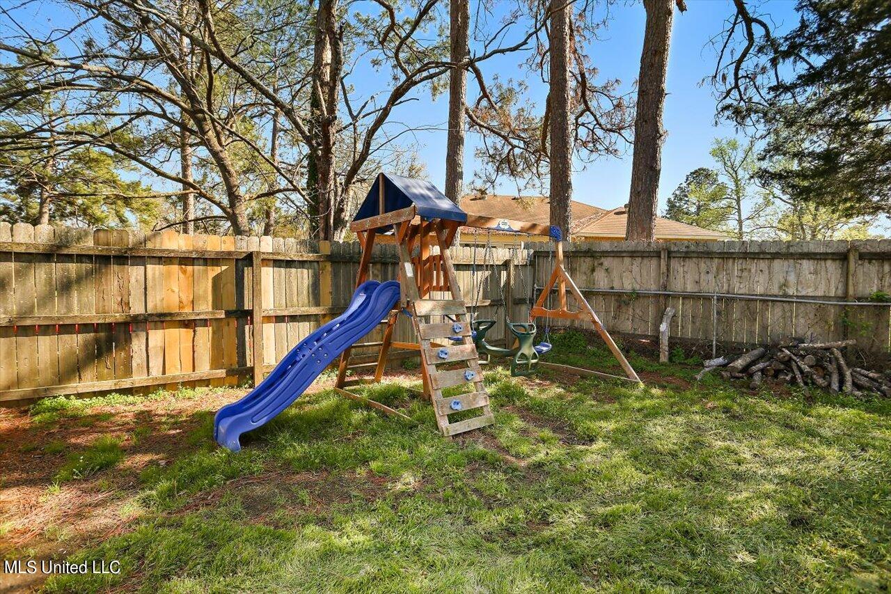 304 Hampton Street Clinton, MS 39056 - Photo 35 of 35 35-304 Hampton St