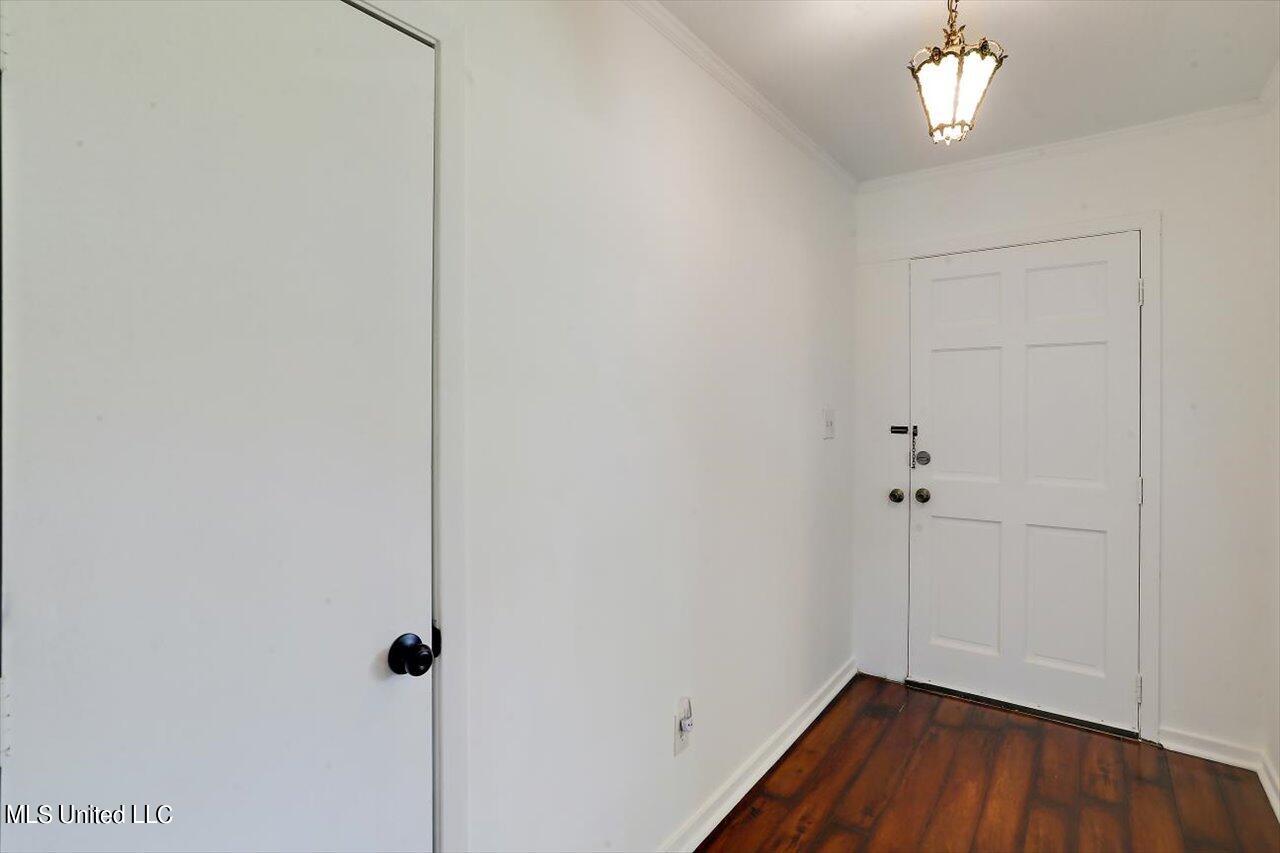 304 Hampton Street Clinton, MS 39056 - Photo 6 of 35 06-304 Hampton St