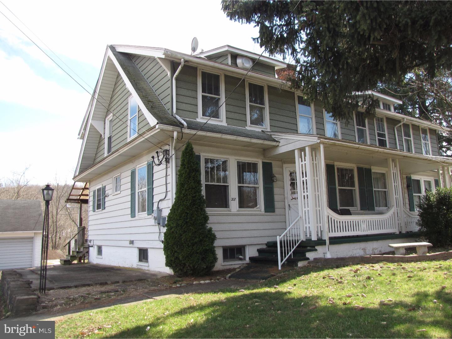 207 Spring Mt Road Schwenksville, PA 19473 - Photo 2 of 24 Gallery Image 2
