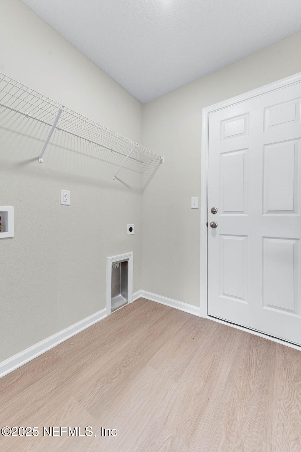 5211 Vernon Road Jacksonville, FL 32209 - Photo 25 of 27 wooden floor in an empty room