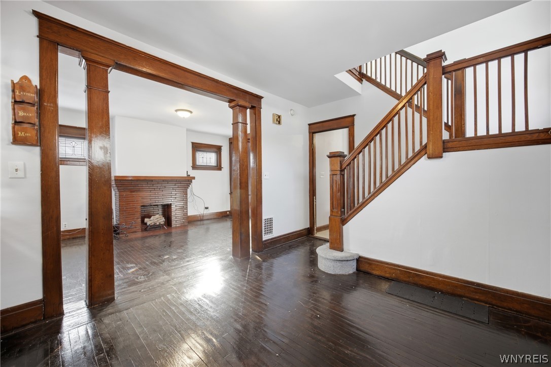 685 Abbott Road Buffalo, NY 14220 - Photo 4 of 21
