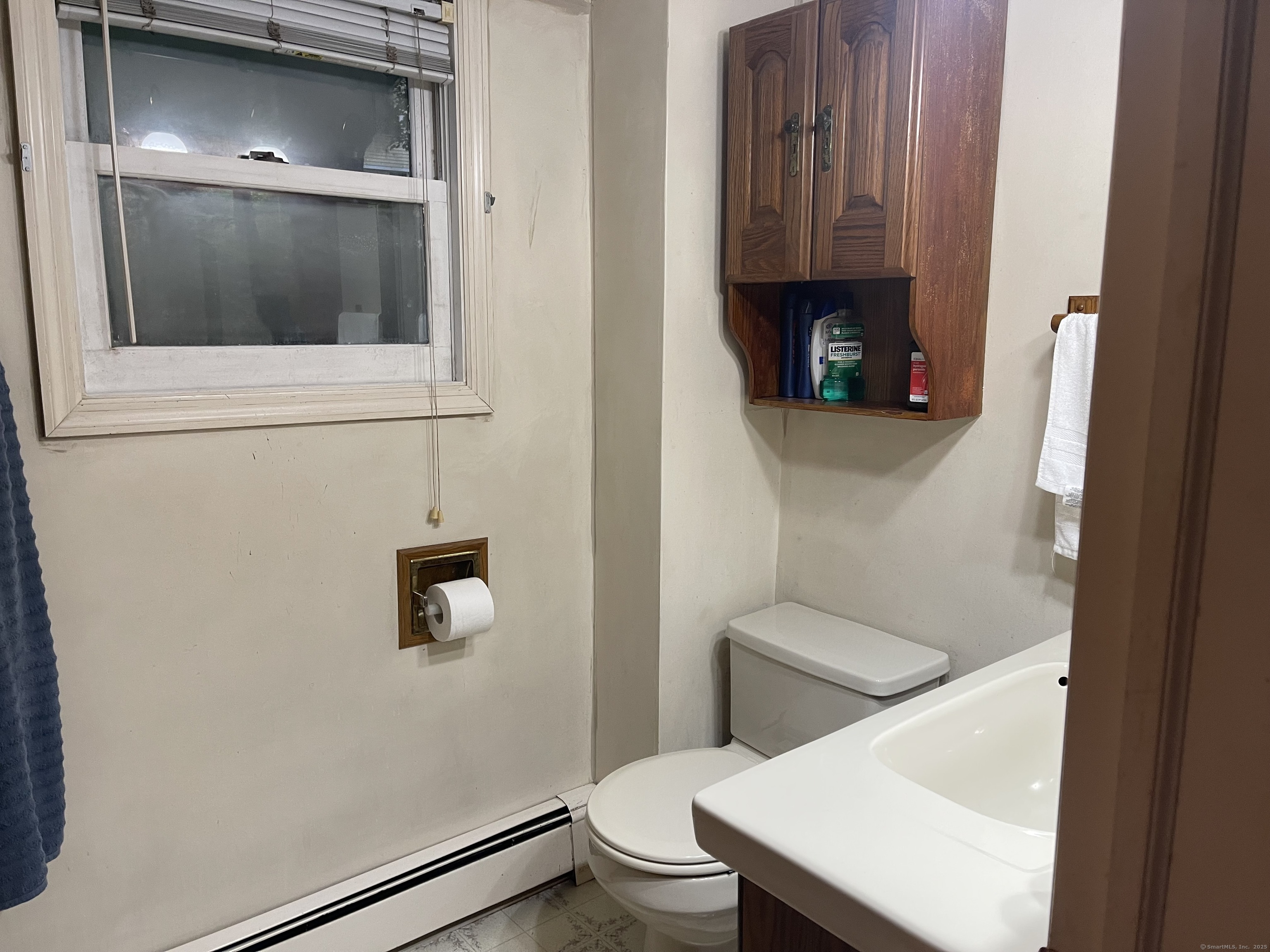 66 Portland Avenue Redding, CT 06896 - Photo 13 of 24 Main level Bath also has a tub