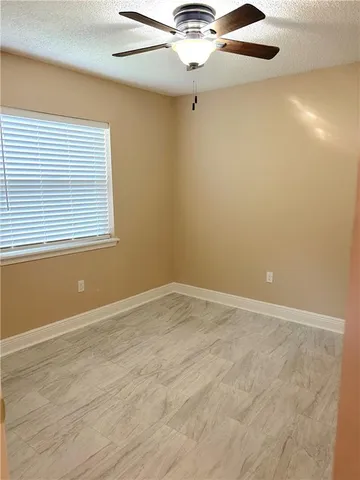 $220,000 | 701 La Salle Drive, Laplace, LA 70068