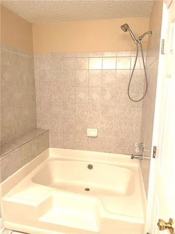 $220,000 | 701 La Salle Drive, Laplace, LA 70068