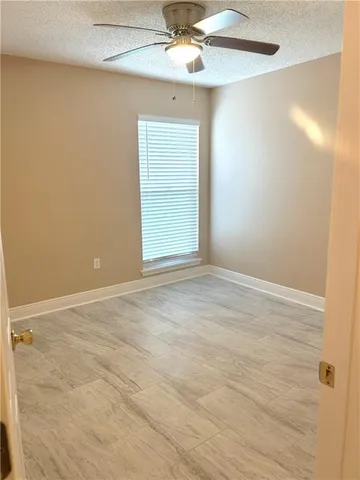 $220,000 | 701 La Salle Drive, Laplace, LA 70068