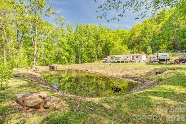 $375,000 | 248 Blackberry Inn Road, Weaverville, NC 28787