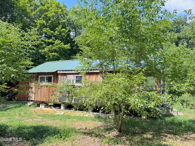 $59,900 | 127 Lincoln Hill Road, White Creek, NY 12057