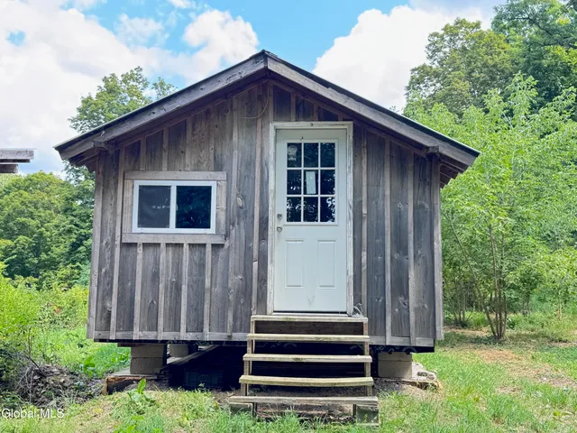 $59,900 | 127 Lincoln Hill Road, White Creek, NY 12057